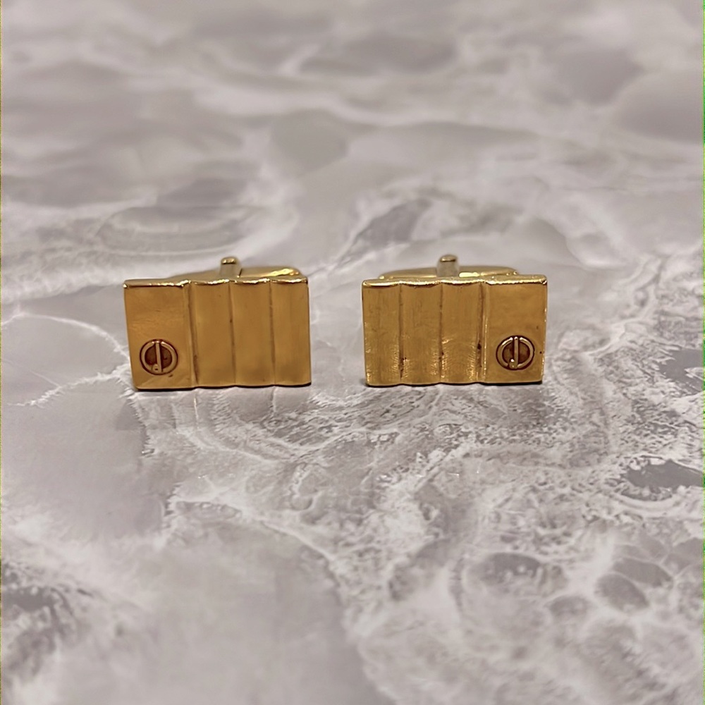 Dunhill vtg gold tone cuff links